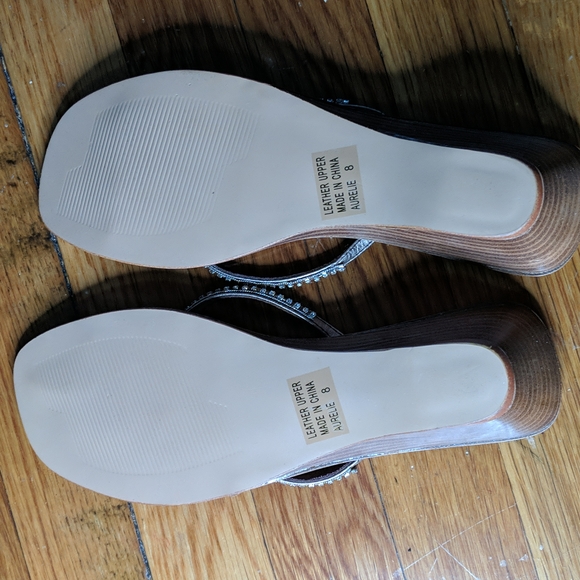 Guess dressy flip flops - Picture 3 of 3